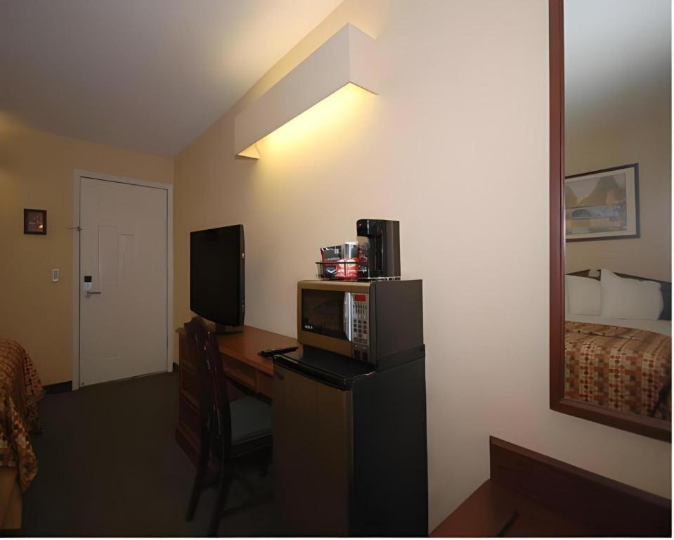 Rodeway Inn Sylacauga Hwy 280 ภายนอก รูปภาพ