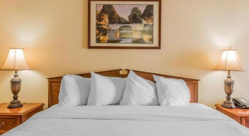 Rodeway Inn Sylacauga Hwy 280 ภายนอก รูปภาพ